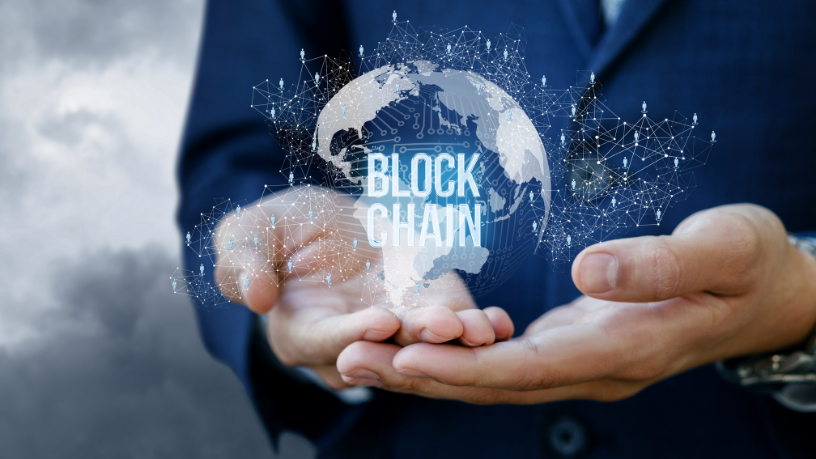 Antônio Fernando Ribeiro Pereira mostra como o blockchain vai além das criptos, trazendo rastreabilidade, contratos inteligentes e segurança.