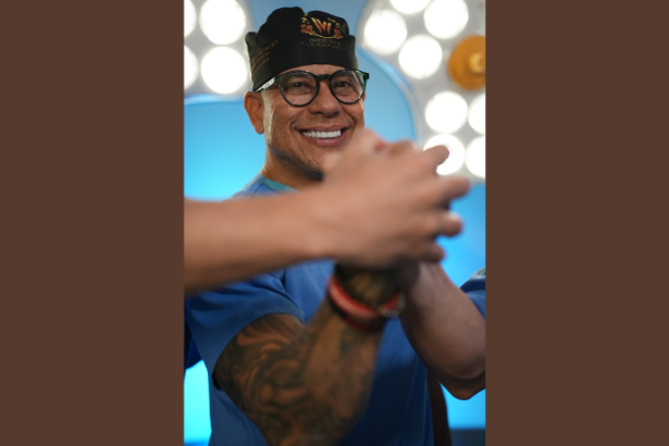 Gilberson Wanderley Silva explica como a cirurgia plástica pode impactar positivamente a imagem pessoal e o bem-estar social.