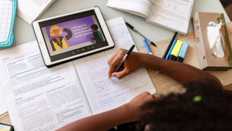 Educação digital e pensamento crítico: Sérgio Bento De Araújo reflete sobre o desafio de unir tecnologia, consciência e cidadania.
