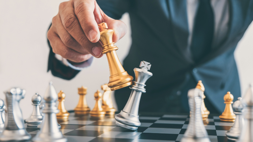 Tendências como inteligência analítica, cultura adaptativa e foco no cliente moldam a nova gestão estratégica apresentada por Andre de Barros Faria.