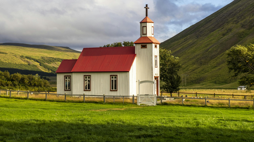 Jose Eduardo De Oliveira e Silva apresenta uma visão da bioética cristã centrada na defesa da vida, no discernimento moral e no serviço ao bem comum.