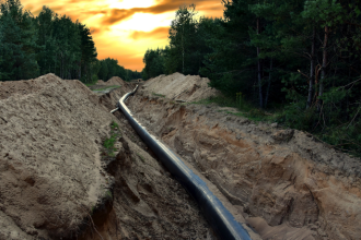 A participação da TBG na Firjan reforça a conexão de fornecedores à nova era dos gasodutos no Brasil. Paulo Roberto Gomes Fernandes destaca a importância da integração tecnológica no setor.